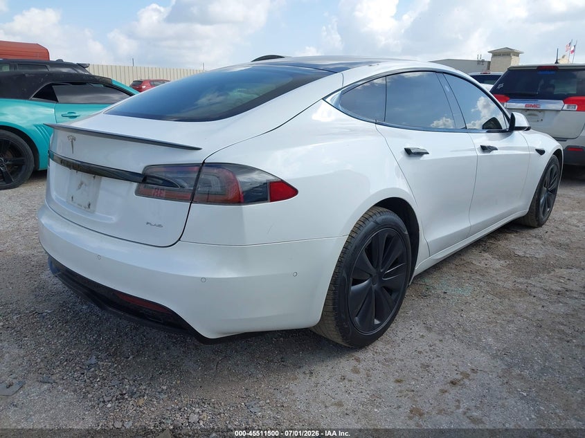 2022 Tesla Model s VIN 5YJSA1E69NF461800 IAAI salvage auction — NORMAL WEAR, Salvage Title, sold $27,350 on 2026-07-20 (photo 4)