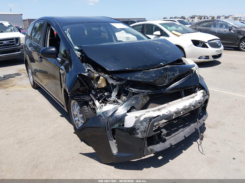2015 Toyota Prius v VIN JTDZN3EU3FJ021238 IAAI salvage auction — RIGHT FRONT, Salvage Title, sold $575 on 2026-07-29 (photo 6)