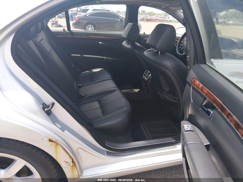 2007 Mercedes-benz S class VIN WDDNG71XX7A063297 IAAI salvage auction — ENGINE DAMAGE, Clear (Minnesota), sold $300 on 2026-07-29 (photo 8)