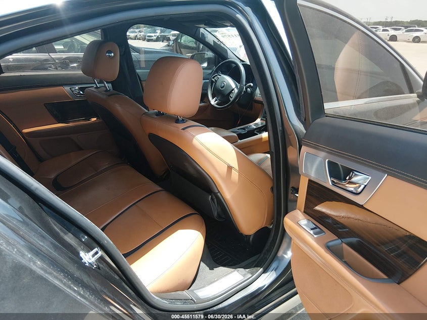 2014 Jaguar Xf VIN SAJWJ0EF4E8U12856 IAAI salvage auction — NORMAL WEAR, Original (Texas), sold $1,850 on 2026-07-20 (photo 8)