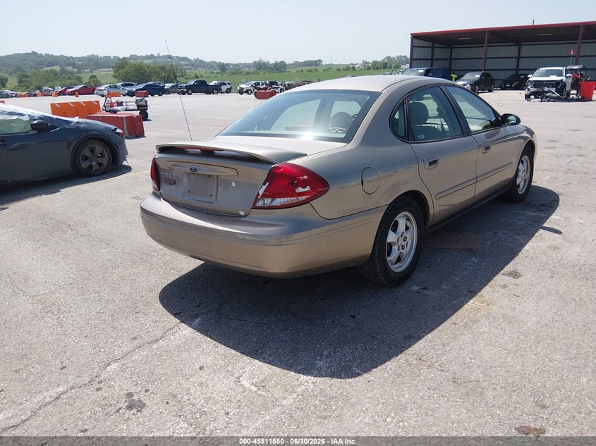 2005 Ford Taurus VIN 1FAFP53U35A293353 IAAI salvage auction — NORMAL WEAR, Clear (Missouri), sold $400 on 2026-07-09 (photo 4)