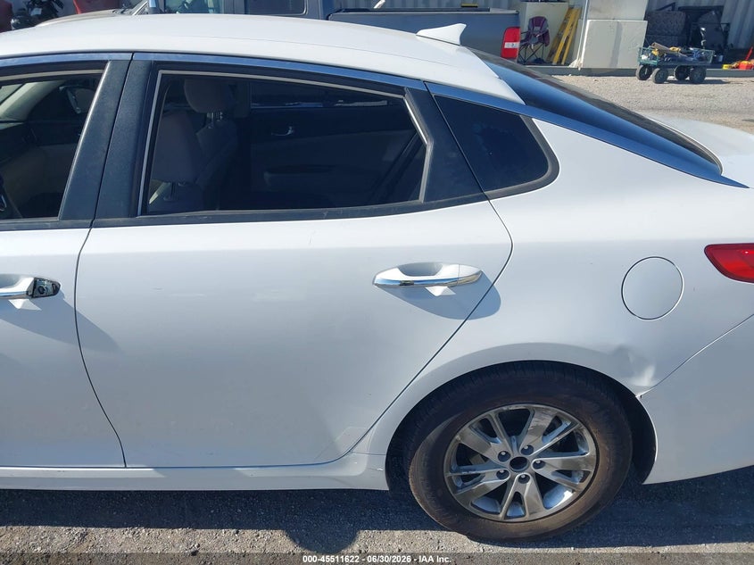 2016 Kia Optima VIN KNAGT4L30G5077254 IAAI salvage auction — NORMAL WEAR, Clear (California), sold $1,675 on 2026-07-23 (photo 6)