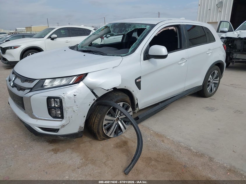2024 Mitsubishi Outlander VIN JA4ARUAU3RU025591 IAAI salvage auction — ROLLOVER, Certificate Of Destruction (Florida), sold $3,600 on 2026-07-07 (photo 2)