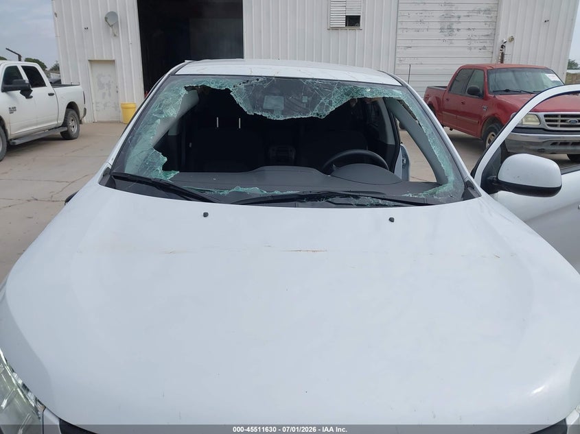 2024 Mitsubishi Outlander VIN JA4ARUAU3RU025591 IAAI salvage auction — ROLLOVER, Certificate Of Destruction (Florida), sold $3,600 on 2026-07-07 (photo 6)