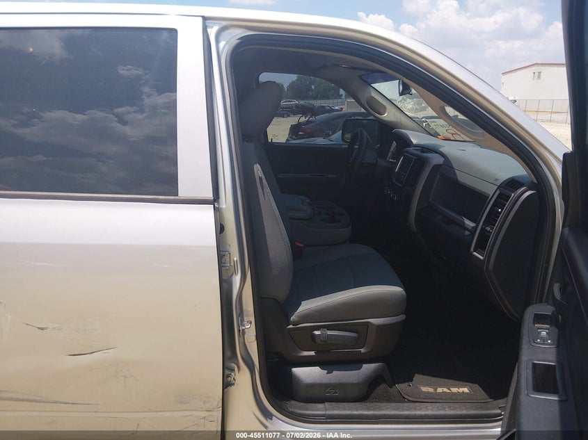 2016 Ram 1500 VIN 3C6RR6KT0GG354976 IAAI salvage auction — RIGHT SIDE, Salvage Title, sold $3,900 on 2026-08-13 (photo 5)