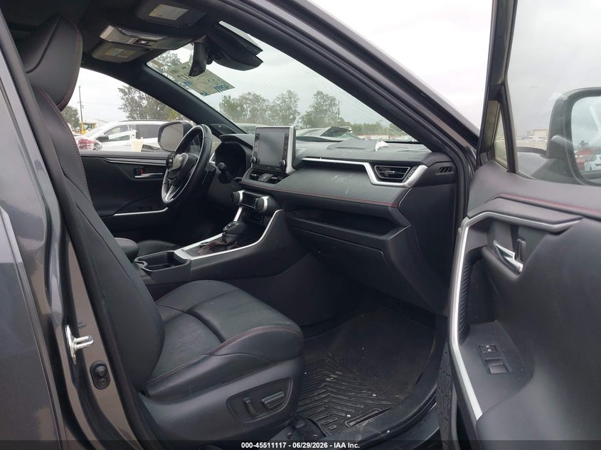 2021 Toyota Rav 4 VIN JTMFB3FV5MD017867 IAAI salvage auction — FRONT END, Salvage Title, sold $12,100 on 2026-07-22 (photo 5)