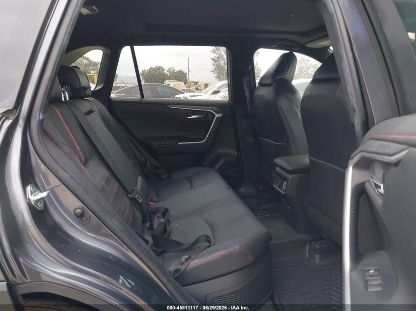 2021 Toyota Rav 4 VIN JTMFB3FV5MD017867 IAAI salvage auction — FRONT END, Salvage Title, sold $12,100 on 2026-07-22 (photo 8)