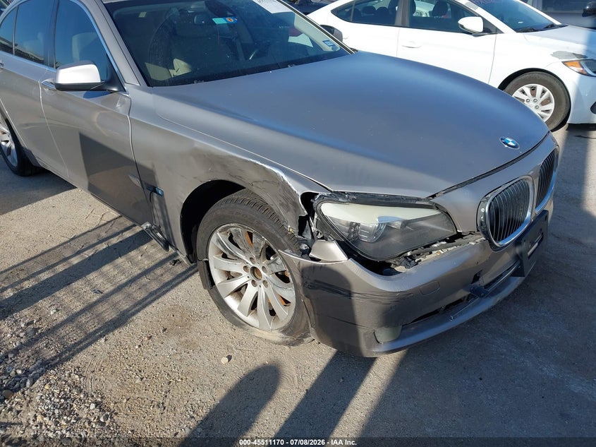 2011 BMW 7 series VIN WBAKA8C51BCY36877 IAAI salvage auction — NORMAL WEAR, Original (Texas), sold $1,325 on 2026-07-28 (photo 6)