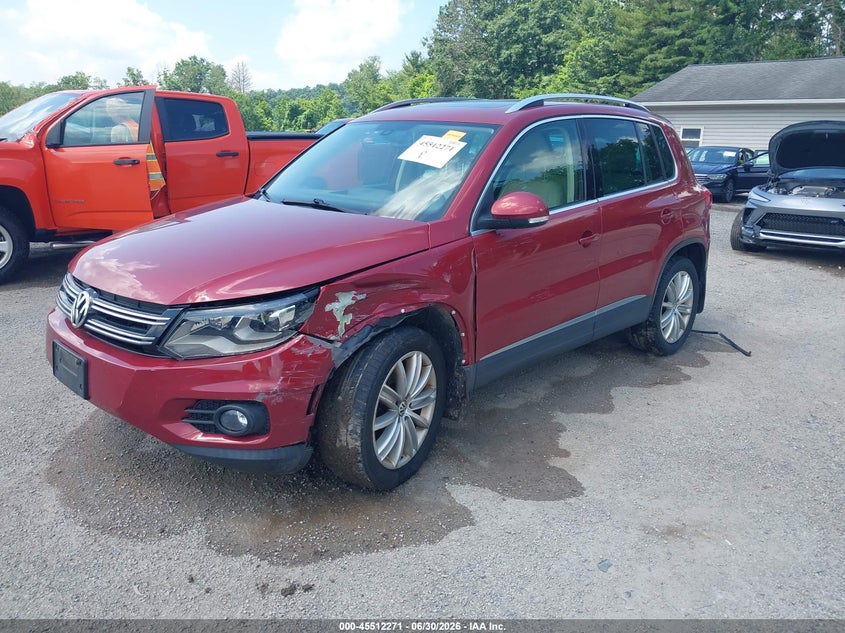 2016 Volkswagen Tiguan VIN WVGBV7AX4GW047808 IAAI salvage auction — FRONT END, Salvage Title, sold $2,200 on 2026-07-31 (photo 2)
