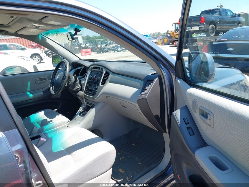 2006 Toyota Highlander hybrid VIN JTEDW21A960012042 IAAI salvage auction — NORMAL WEAR, Clear (Illinois), sold $400 on 2026-07-21 (photo 8)