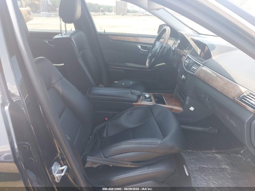 2013 Mercedes-benz E-klasse VIN WDDHF8JBXDA663758 IAAI salvage auction — NORMAL WEAR, Clear (Massachusetts), sold $1,375 on 2026-07-21 (photo 5)