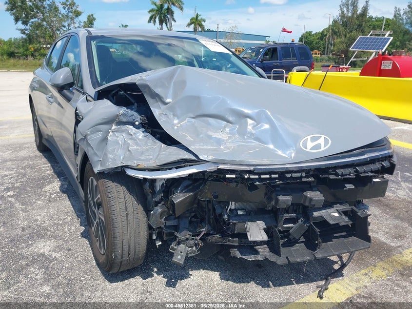 2026 Hyundai Sonata VIN KMHL24JJ7TA145908 IAAI salvage auction — FRONT END, Certificate Of Destruction (Florida), sold $5,400 on 2026-07-16 (photo 6)