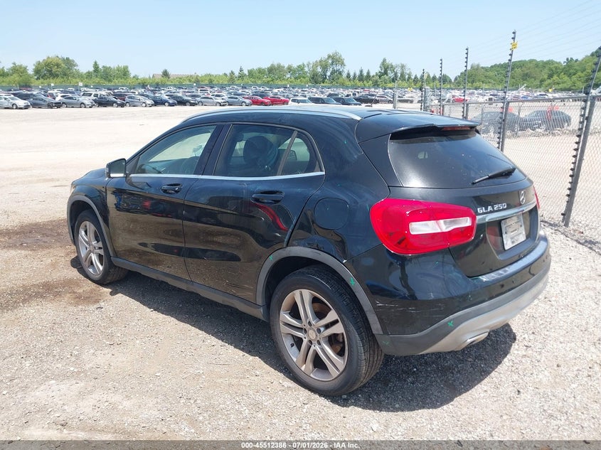 2015 Mercedes-benz Gla-klasse VIN WDCTG4GB0FJ128064 IAAI salvage auction — SIDE, Salvage Title, sold $2,350 on 2026-08-12 (photo 3)