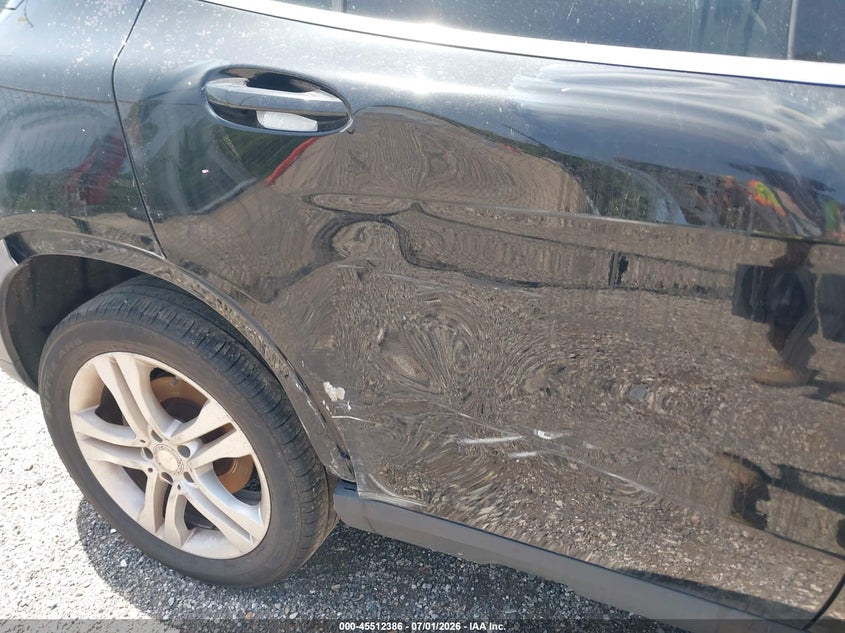 2015 Mercedes-benz Gla-klasse VIN WDCTG4GB0FJ128064 IAAI salvage auction — SIDE, Salvage Title, sold $2,350 on 2026-08-12 (photo 6)