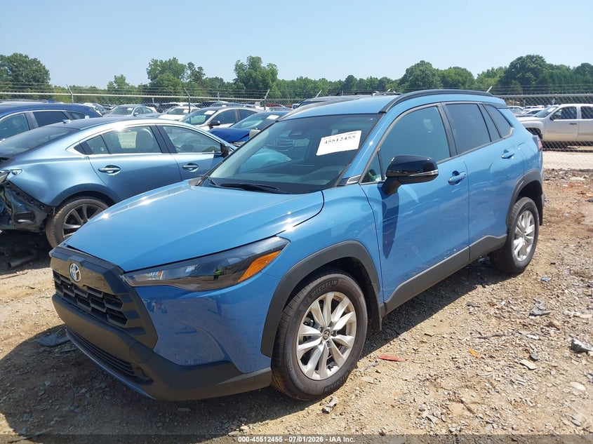 2026 Toyota Corolla cross VIN 7MUCAAAG2TV166183 IAAI salvage auction — RIGHT SIDE, Salvage (North Carolina), sold $7,000 on 2026-08-01 (photo 2)