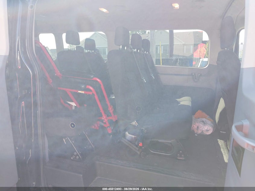 2018 Ford Transit-350 VIN 1FBZX2ZM5JKB52774 IAAI salvage auction — NORMAL WEAR, Sf97 (New York), sold $19,200 on 2026-07-23 (photo 8)
