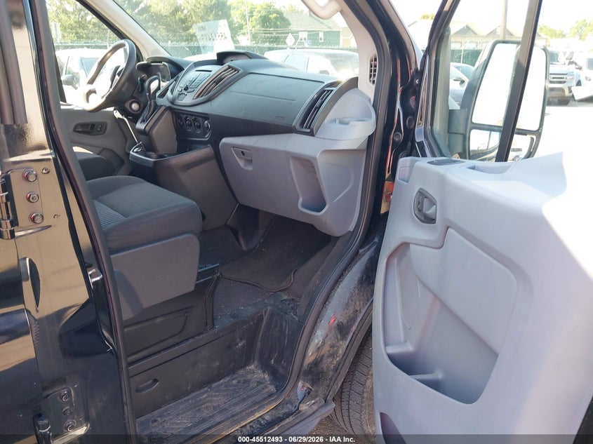 2018 Ford Transit-350 VIN 1FBZX2ZM5JKB52774 IAAI salvage auction — NORMAL WEAR, Sf97 (New York), sold $19,200 on 2026-07-23 (photo 5)