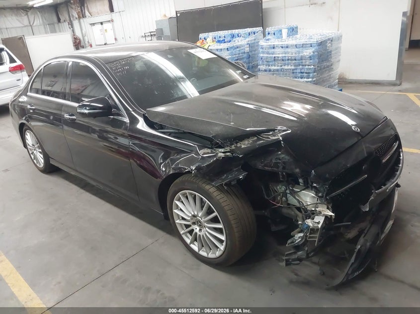 2021 Mercedes-benz E-klasse VIN W1KZF8DB9MA994511 — IAAI salvage auction photo