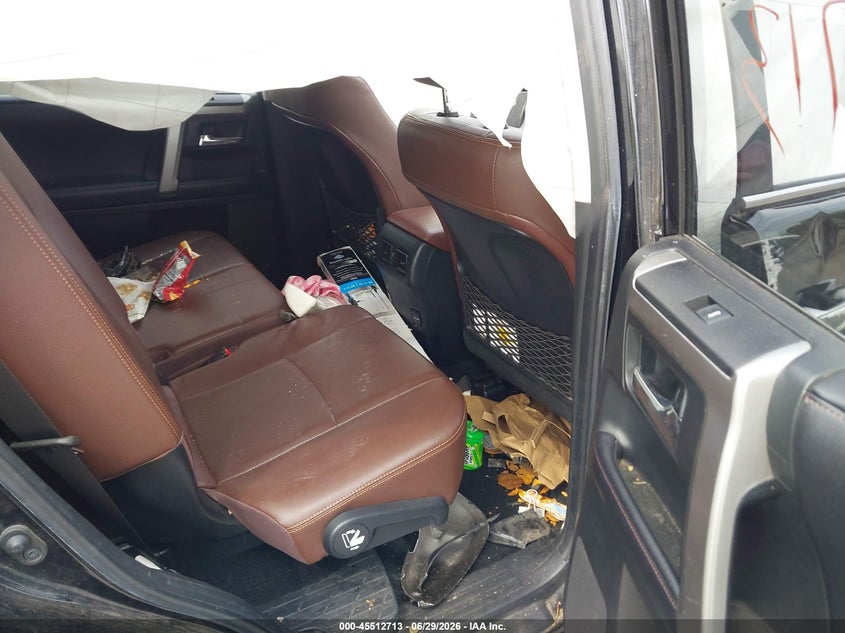 2017 Toyota 4runner VIN JTEBU5JR4H5445181 IAAI salvage auction — ROLLOVER, Salvage Title, sold $5,100 on 2026-07-28 (photo 8)