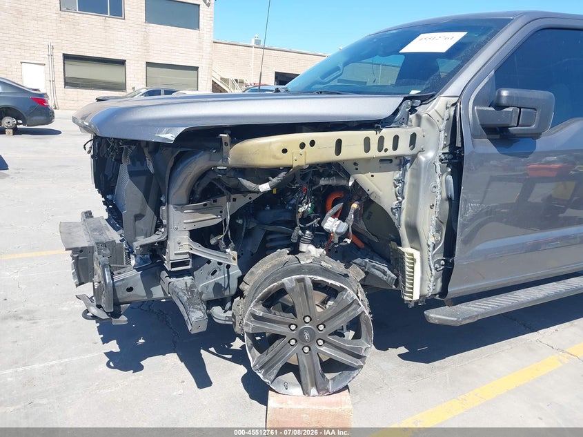 2022 Ford F-150 VIN 1FTFW1E83NKE26368 IAAI salvage auction — LEFT FRONT, Salvage (California), sold $11,300 on 2026-07-29 (photo 6)