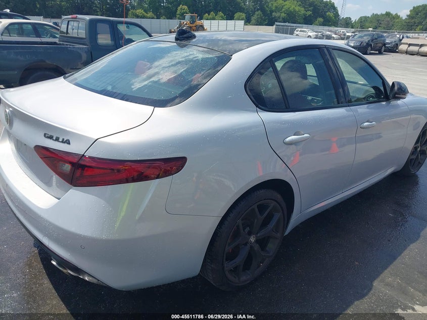 2021 Alfa romeo Giulia VIN ZARFANBN3M7645838 IAAI salvage auction — NORMAL WEAR, Repossession Paperwork (Georgia), sold $3,050 on 2026-07-29 (photo 4)