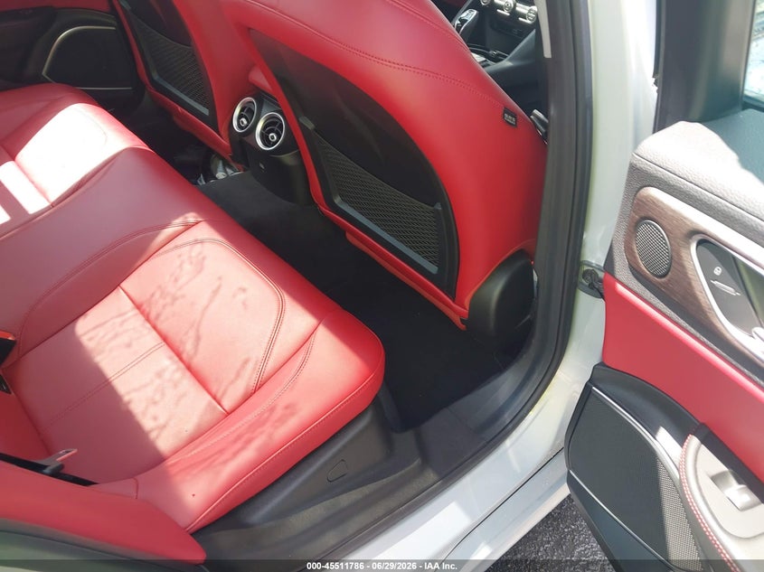 2021 Alfa romeo Giulia VIN ZARFANBN3M7645838 IAAI salvage auction — NORMAL WEAR, Repossession Paperwork (Georgia), sold $3,050 on 2026-07-29 (photo 8)