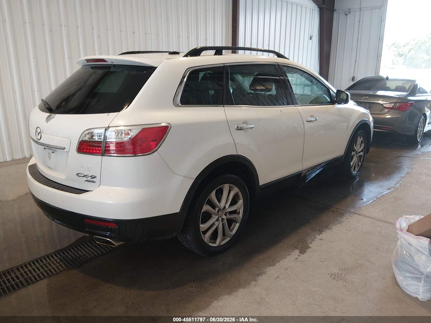 2011 Mazda Cx-9 VIN JM3TB3DV8B0330980 IAAI salvage auction — NORMAL WEAR, Clear (Delaware), sold $400 on 2026-07-30 (photo 4)