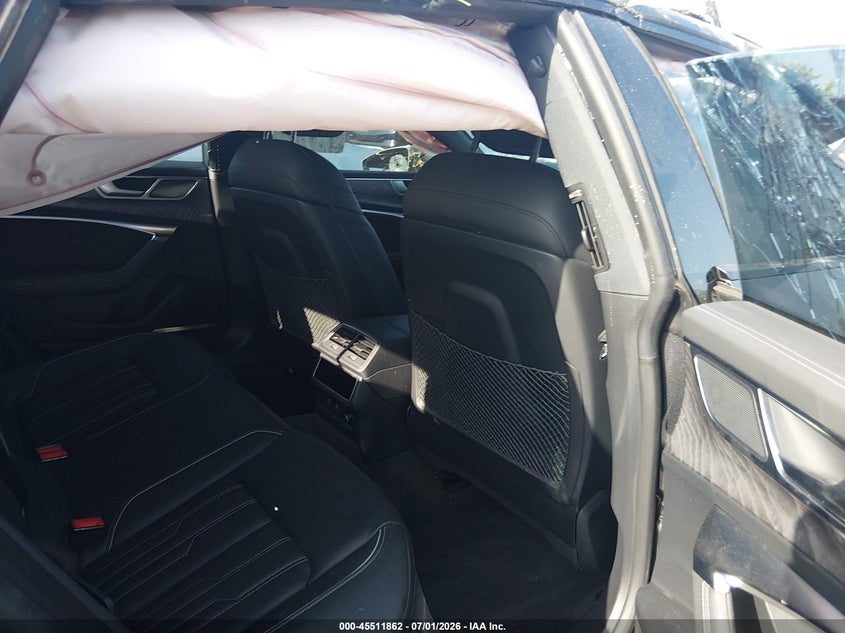 2024 Audi A7 VIN WAUV2BF27RN064022 IAAI salvage auction — ROLLOVER, Salvage Title, sold $575 on 2026-07-28 (photo 8)