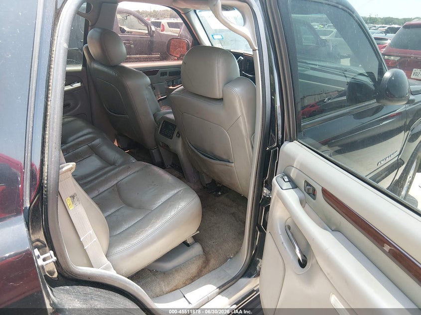 2003 Cadillac Escalade VIN 1GYEK63N23R118281 IAAI salvage auction — NORMAL WEAR, Original (Texas), sold $850 on 2026-08-03 (photo 8)