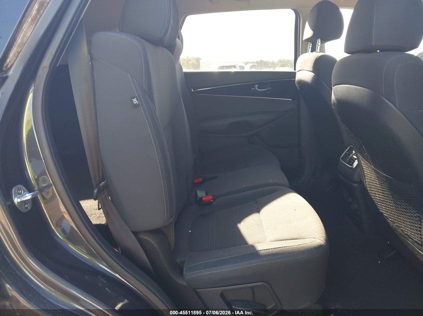 2018 Kia Sorento VIN 5XYPG4A39JG389775 IAAI salvage auction — FRONT END, Rebuildable (Florida), sold $1,600 on 2026-07-29 (photo 8)