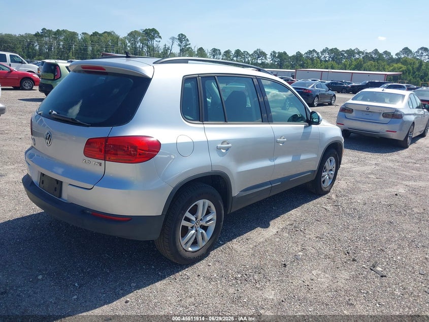 2015 Volkswagen Tiguan VIN WVGAV7AX0FW547202 IAAI salvage auction — MECHANICAL, Clear (Florida), sold $375 on 2026-07-20 (photo 4)