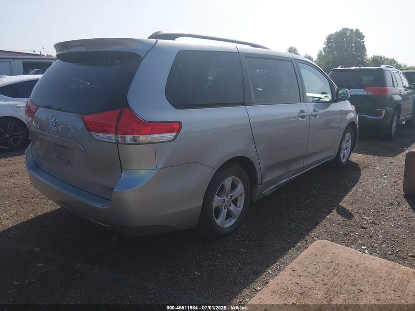 2011 Toyota Sienna VIN 5TDKK3DC3BS124031 IAAI salvage auction — NORMAL WEAR, Original (Ohio), sold $275 on 2026-07-29 (photo 4)