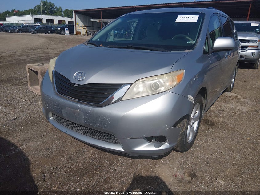 2011 Toyota Sienna VIN 5TDKK3DC3BS124031 IAAI salvage auction — NORMAL WEAR, Original (Ohio), sold $275 on 2026-07-29 (photo 6)