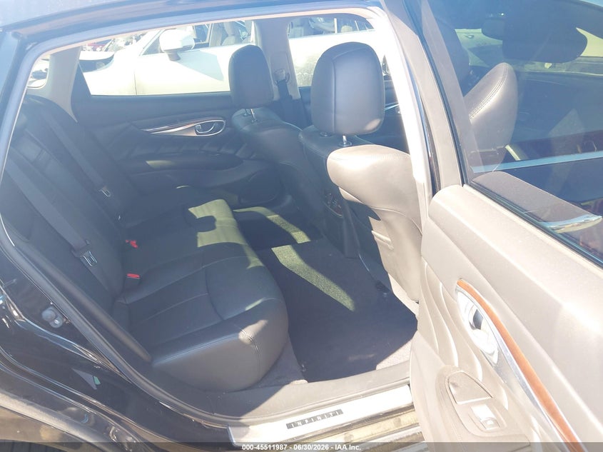 2016 Infiniti Q70 VIN JN1BY1PRXGM721329 IAAI salvage auction — UNKNOWN, Salvage (North Carolina), sold $1,850 on 2026-07-22 (photo 8)
