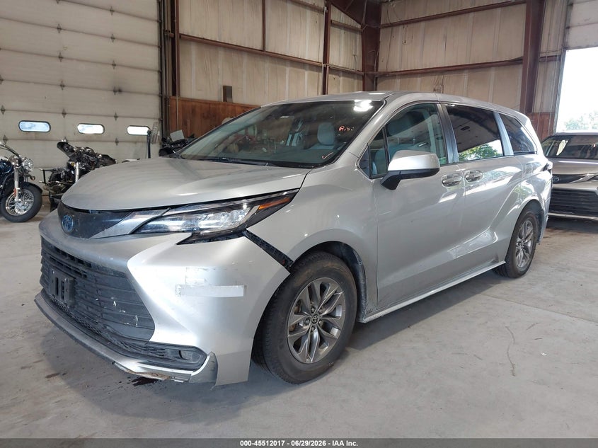 2023 Toyota Sienna VIN 5TDKRKEC3PS165870 IAAI salvage auction — FRONT END, Clear (Oklahoma), sold $10,600 on 2026-07-15 (photo 2)