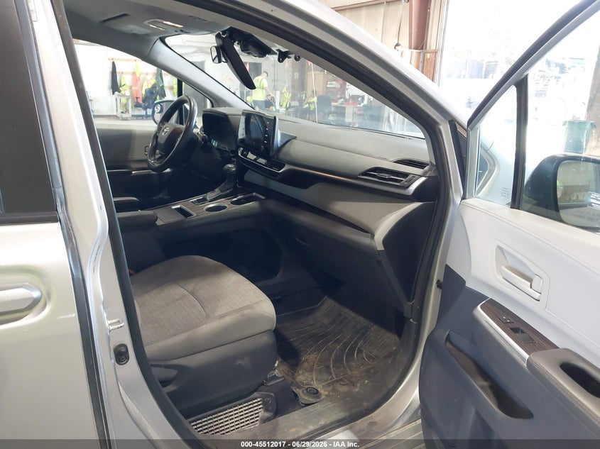2023 Toyota Sienna VIN 5TDKRKEC3PS165870 IAAI salvage auction — FRONT END, Clear (Oklahoma), sold $10,600 on 2026-07-15 (photo 5)