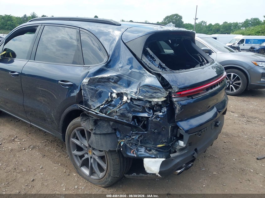 2024 Porsche Cayenne VIN WP1AA2AY0RDA02031 IAAI salvage auction — REAR END, Wait Title, sold $38,625 on 2026-09-12 (photo 6)