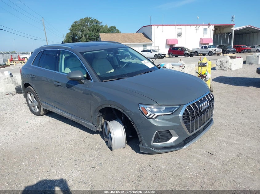 2020 Audi Q3 VIN WA1BECF39L1040504 — IAAI salvage auction photo