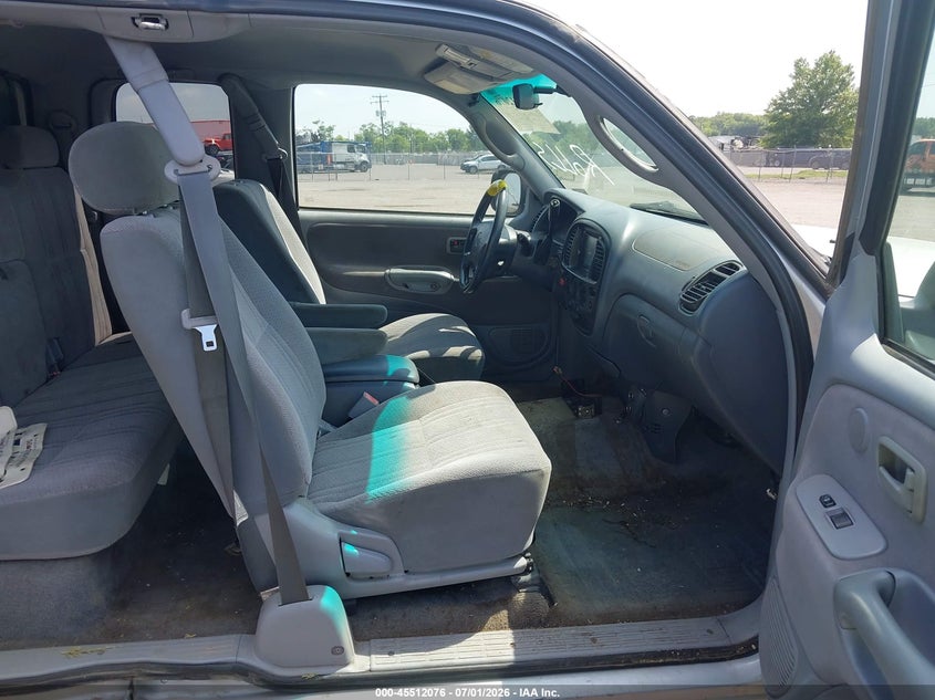 2000 Toyota Tundra VIN 5TBBT4412YS007088 IAAI salvage auction — UNKNOWN, Clear (Virginia), sold $2,350 on 2026-07-28 (photo 5)
