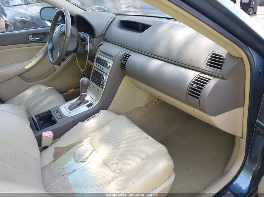 2005 Infiniti G35 VIN JNKCV51FX5M310346 IAAI salvage auction — NORMAL WEAR, Clear (New York), sold $500 on 2026-07-28 (photo 5)