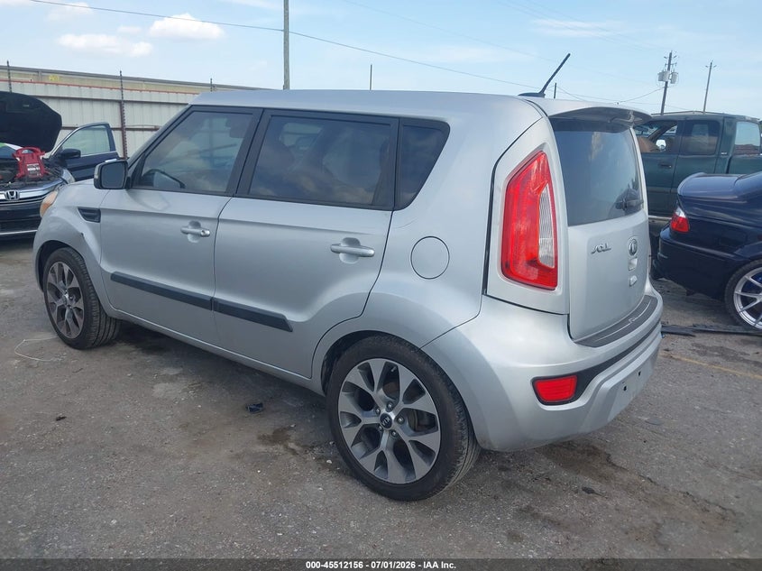 2013 Kia Soul VIN KNDJT2A6XD7771671 IAAI salvage auction — RIGHT SIDE, Salvage Title, sold $325 on 2026-07-29 (photo 3)