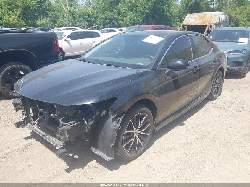 2021 Toyota Camry VIN 4T1G11AK2MU581240 IAAI salvage auction — FRONT END, Salvage Title, sold $6,700 on 2026-07-31 (photo 2)