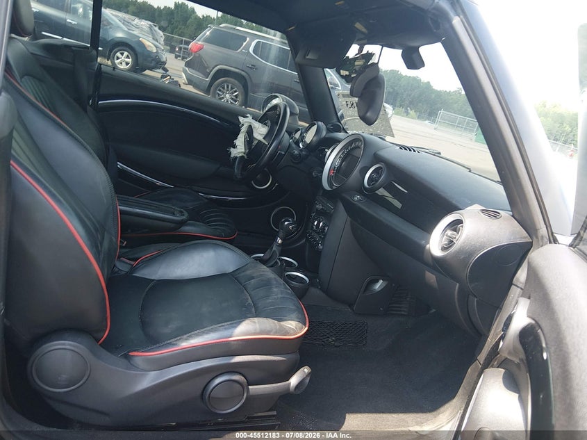 2015 Mini Convertible VIN WMWMR9C5XFT499493 IAAI salvage auction — FRONT END, Wait Title, sold $975 on 2026-09-30 (photo 5)