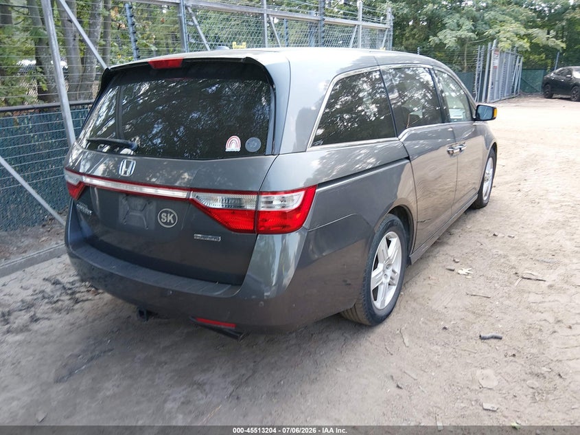 2013 Honda Odyssey VIN 5FNRL5H99DB011570 IAAI salvage auction — SIDE, Clear (Virginia), sold $1,750 on 2026-07-19 (photo 4)