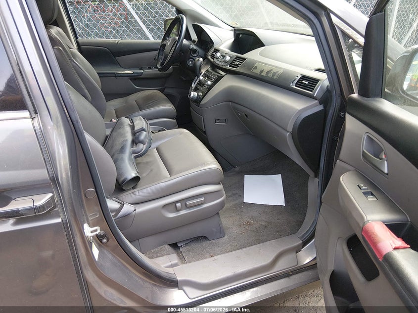 2013 Honda Odyssey VIN 5FNRL5H99DB011570 IAAI salvage auction — SIDE, Clear (Virginia), sold $1,750 on 2026-07-19 (photo 5)