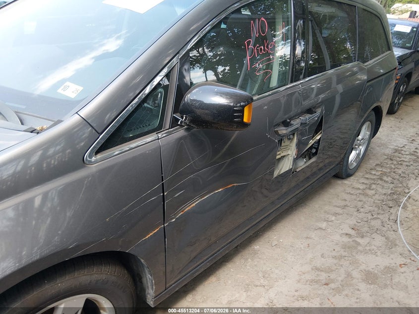 2013 Honda Odyssey VIN 5FNRL5H99DB011570 IAAI salvage auction — SIDE, Clear (Virginia), sold $1,750 on 2026-07-19 (photo 6)