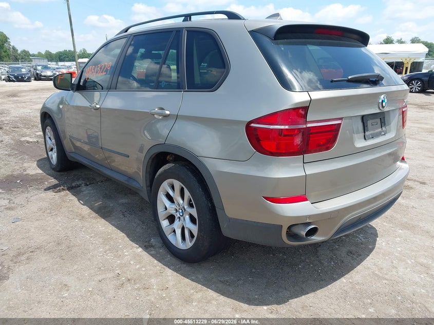 2012 BMW X5 VIN 5UXZV4C56CL990435 IAAI salvage auction — NORMAL WEAR, Clear (Maryland), sold $400 on 2026-07-31 (photo 3)