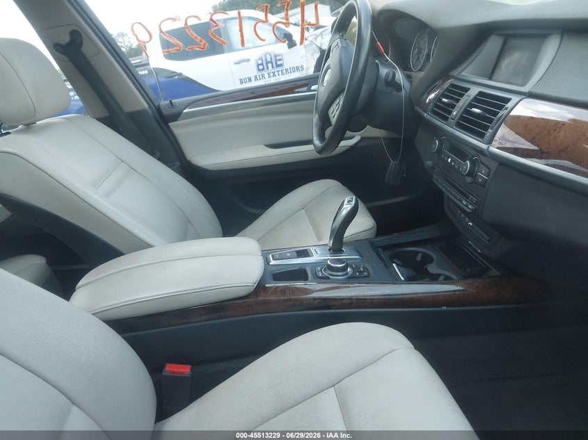 2012 BMW X5 VIN 5UXZV4C56CL990435 IAAI salvage auction — NORMAL WEAR, Clear (Maryland), sold $400 on 2026-07-31 (photo 5)