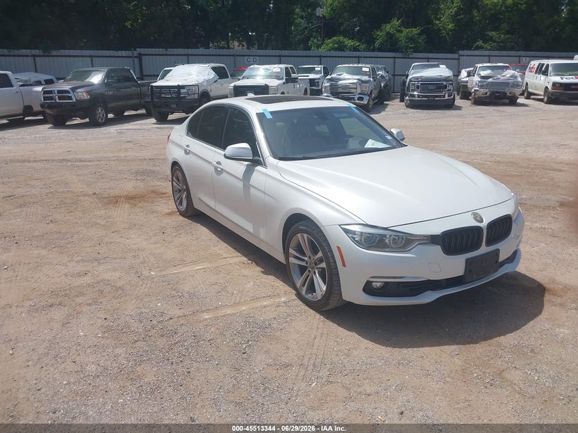 2018 BMW 3er VIN WBA8B9C52JEE81382 IAAI salvage auction — FRONT END, Original (Texas), sold $2,850 on 2026-07-16 (photo 1)