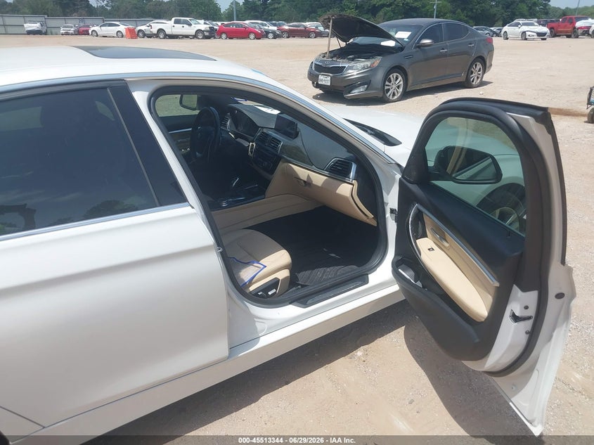 2018 BMW 3er VIN WBA8B9C52JEE81382 IAAI salvage auction — FRONT END, Original (Texas), sold $2,850 on 2026-07-16 (photo 5)